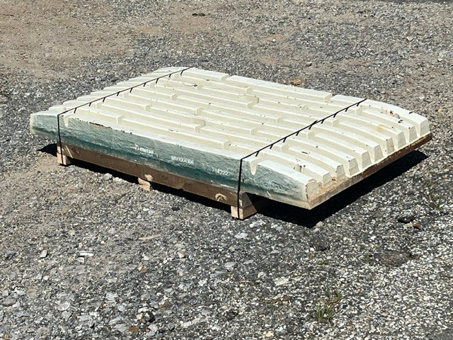 Die Jaw Fixed Quarry 1-Piece C150 Xt710, on skid