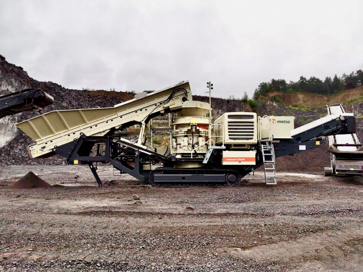 Used Metso Lokotrack LT300HP Mobile Cone Plant
